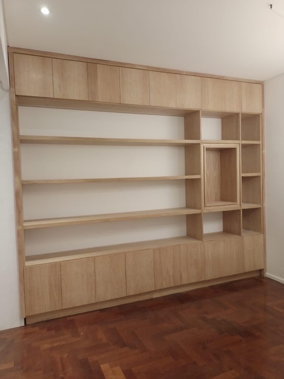Trabajo a medida – mueble de cocina a medida